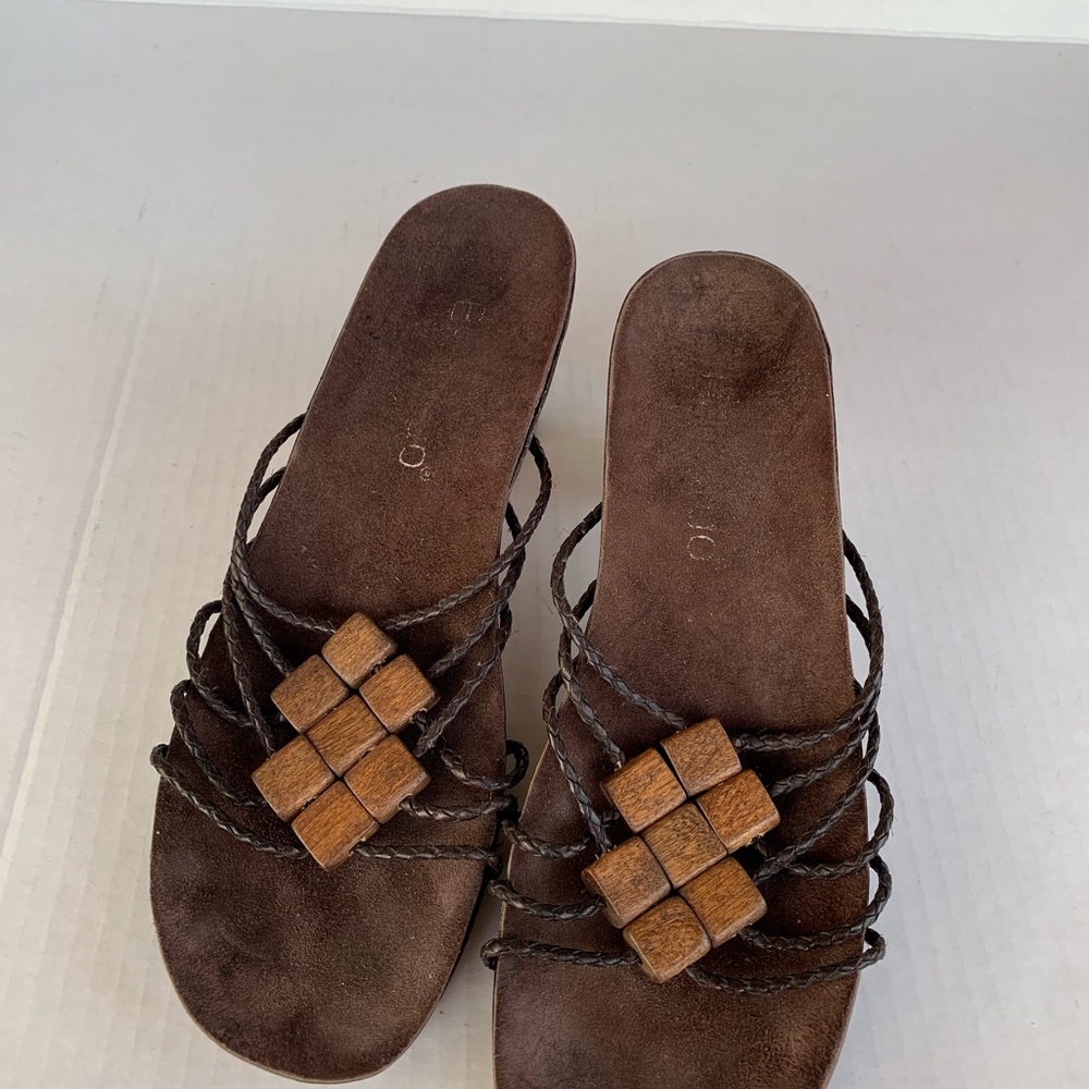 Bernardo Brown Sandals Sz 8.5